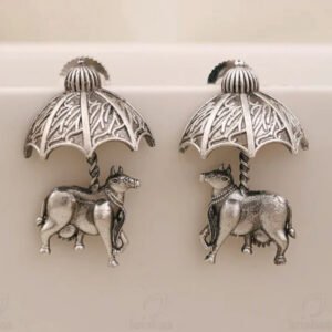 A simple and elegant light weight earring